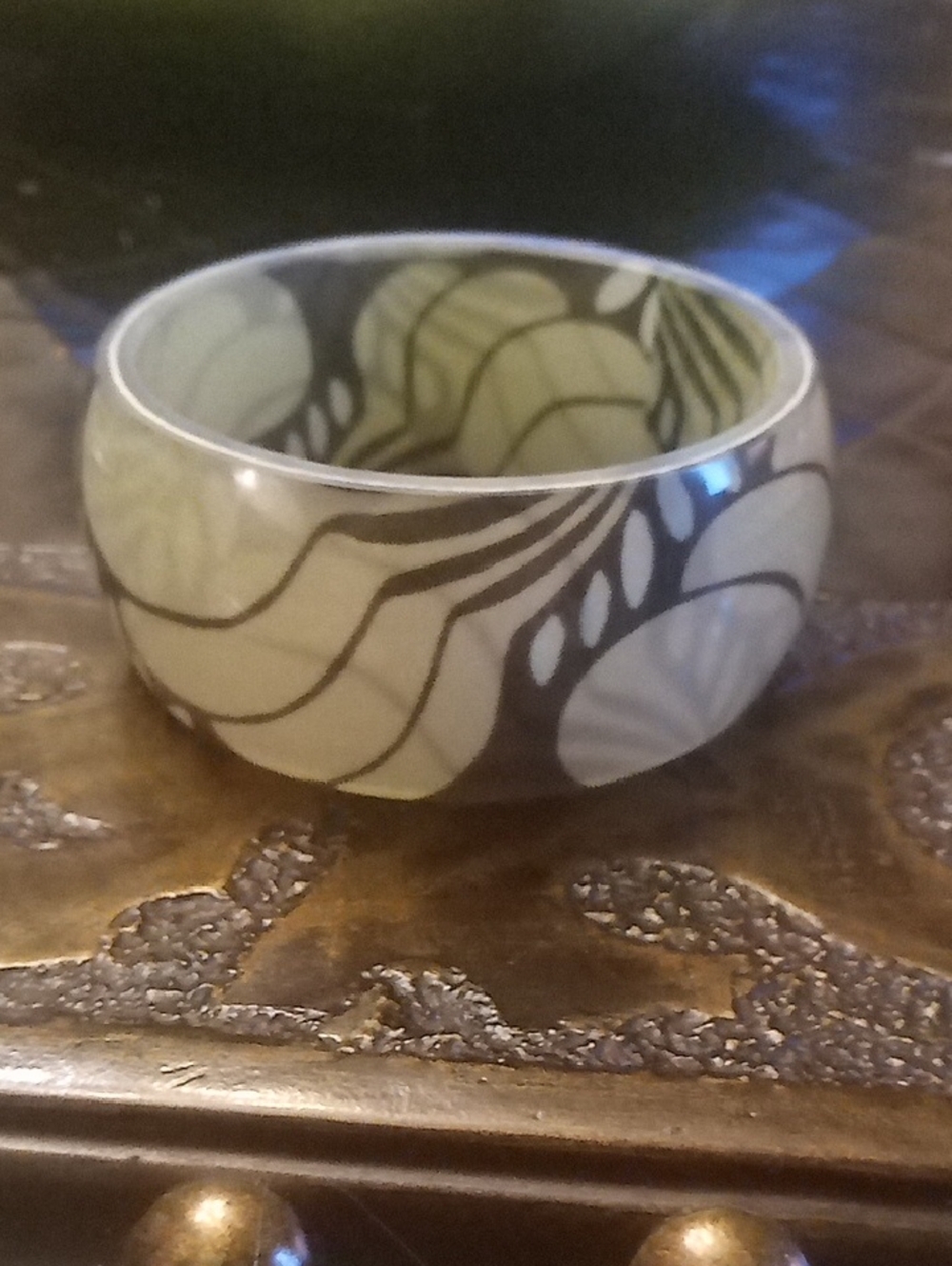 BANGLE, Baroni Cream and Brown W/ Soft Blue Patterned Resin Bangle Sm/Med